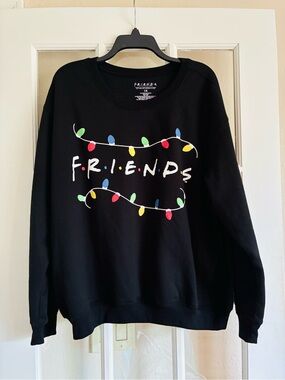 FRIENDS Black Logo Crewneck Sweatshirt - Super CUTE 🥰